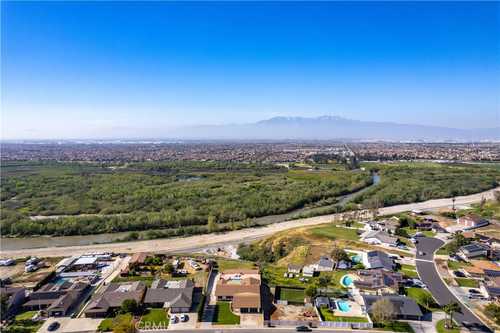 $1,299,888 - 5Br/2Ba -  for Sale in Norco