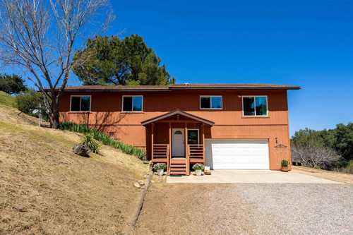 $849,000 - 3Br/2Ba -  for Sale in Descanso