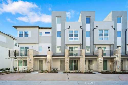 $1,010,000 - 3Br/4Ba -  for Sale in ,100 West, Anaheim