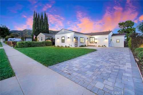 $998,000 - 4Br/3Ba -  for Sale in Azusa