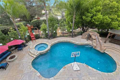 $1,450,000 - 5Br/4Ba -  for Sale in Temecula