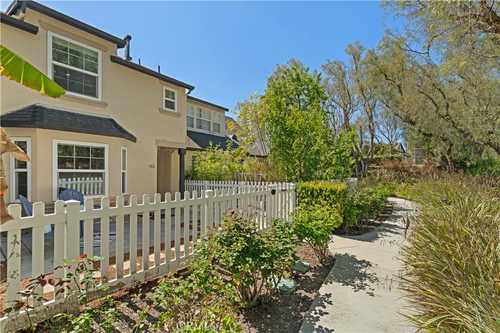 $850,000 - 3Br/3Ba -  for Sale in Three Vines (thrv), Ladera Ranch
