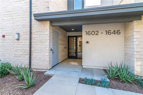 $918,000 - 2Br/2Ba -  for Sale in ,the Lofts Of 100 West Toll Brothers, Anaheim