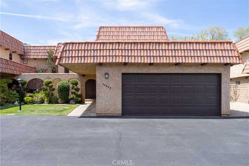 $389,990 - 2Br/3Ba -  for Sale in Palmdale