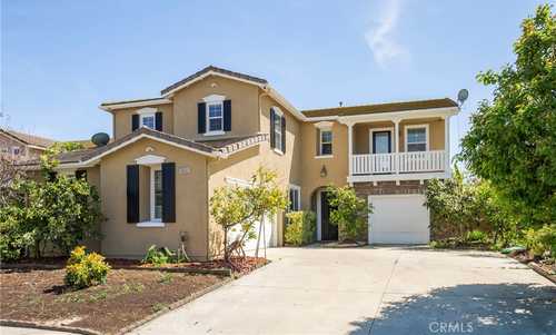 $915,000 - 4Br/3Ba -  for Sale in Eastvale