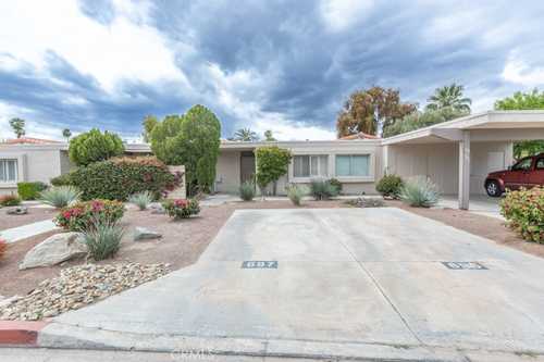 $385,000 - 2Br/2Ba -  for Sale in Indian Palms (31432), Indio