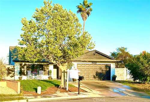 $559,999 - 4Br/2Ba -  for Sale in Moreno Valley