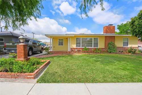 $899,900 - 3Br/2Ba -  for Sale in ,other, Anaheim