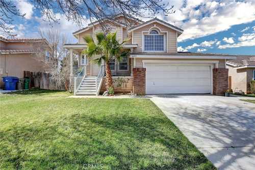$565,000 - 4Br/3Ba -  for Sale in Palmdale