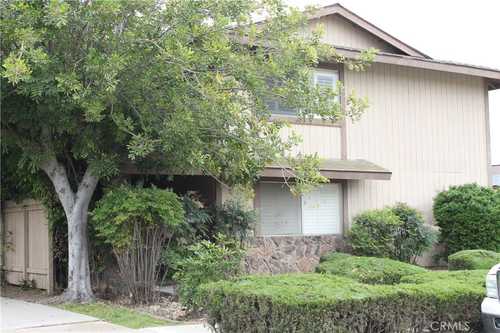 $625,000 - 2Br/2Ba -  for Sale in ,suburban, Los Alamitos