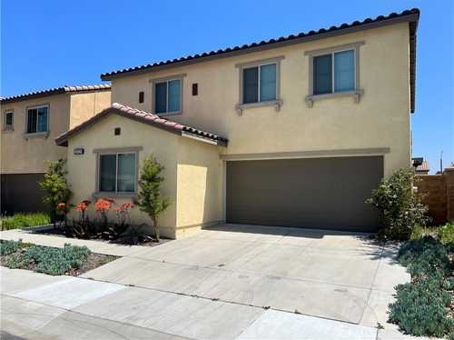 $540,000 - 4Br/3Ba -  for Sale in Lake Elsinore