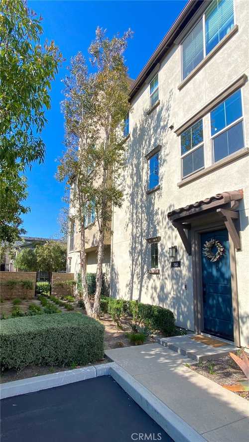 $749,550 - 2Br/3Ba -  for Sale in ,/, Anaheim