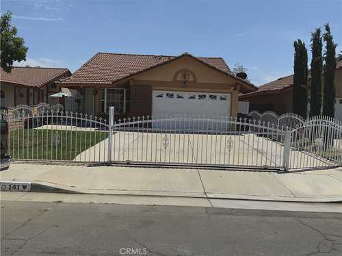 $450,000 - 2Br/2Ba -  for Sale in Perris