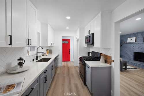 $760,000 - 3Br/2Ba -  for Sale in Montclair