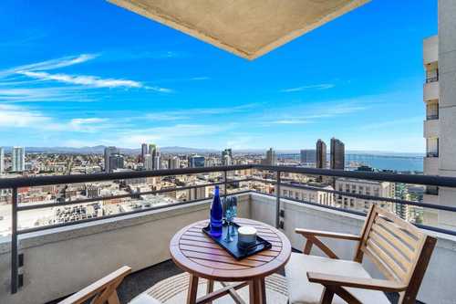 $1,949,999 - 2Br/3Ba -  for Sale in San Diego