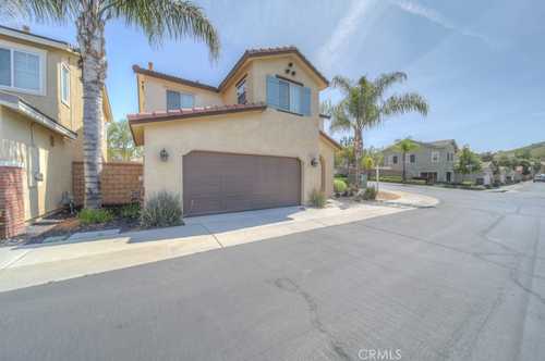 $549,999 - 4Br/3Ba -  for Sale in Lake Elsinore