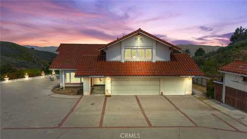$1,099,000 - 4Br/3Ba -  for Sale in ,not Applicable, Corona