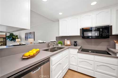 $499,000 - 2Br/2Ba -  for Sale in Leisure World (lw), Seal Beach