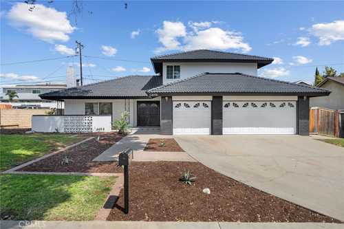 $799,000 - 4Br/3Ba -  for Sale in Chino