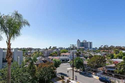 $490,000 - 1Br/1Ba -  for Sale in Hillcrest (hc), San Diego