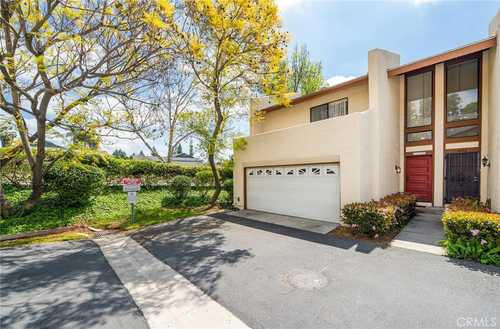 $845,000 - 2Br/3Ba -  for Sale in Country Villas (ctyv), Fullerton