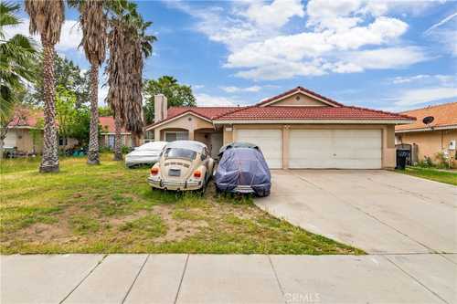 $535,000 - 4Br/2Ba -  for Sale in Fontana