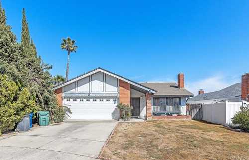 $649,900 - 4Br/2Ba -  for Sale in Santee