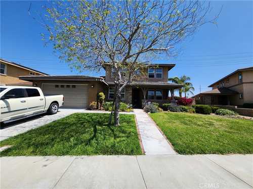 $975,000 - 4Br/4Ba -  for Sale in Eastvale
