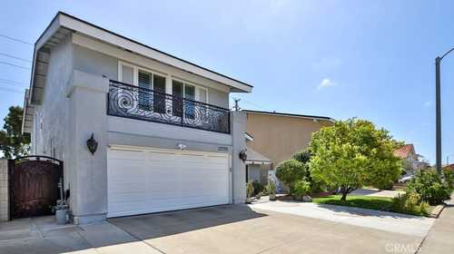 $1,485,000 - 5Br/4Ba -  for Sale in Fountain Valley