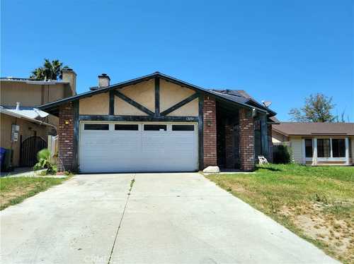 $598,500 - 3Br/3Ba -  for Sale in Fontana