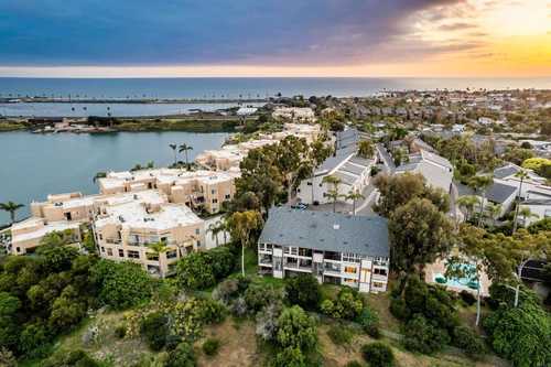 $974,900 - 2Br/3Ba -  for Sale in Carlsbad
