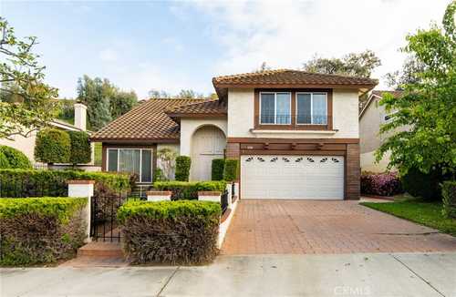 $1,100,000 - 4Br/3Ba -  for Sale in Anaheim Hills Estates (anhi), Anaheim Hills