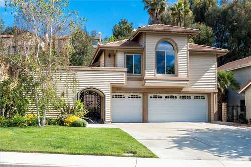 $1,150,000 - 4Br/4Ba -  for Sale in Hidden Valley (hdnv), Newhall