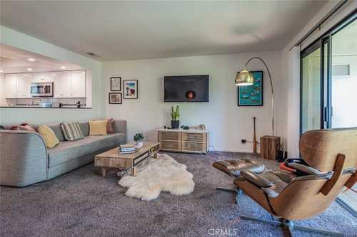 $335,000 - 1Br/1Ba -  for Sale in Riviera Gardens (33125), Palm Springs