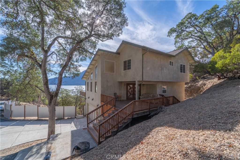 View Clearlake, CA 95422 house