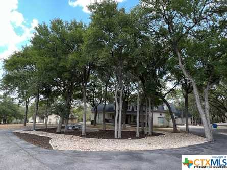 $899,000 - 4Br/4Ba -  for Sale in River Chase, New Braunfels