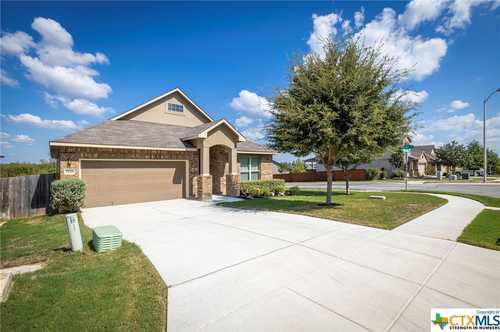 $379,000 - 3Br/2Ba -  for Sale in Highland Grove 2, New Braunfels