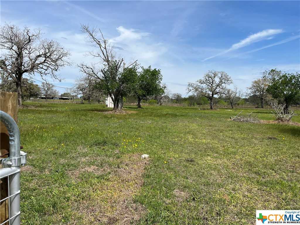 Photo 1 of 3 of TBD OLD GOLIAD ROAD land