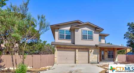 $524,500 - 3Br/3Ba -  for Sale in Canyon Lake Forest 1, Canyon Lake