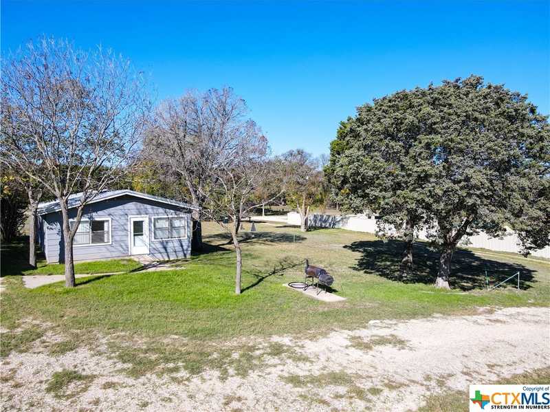 $750,000 - Br/Ba -  for Sale in Belton