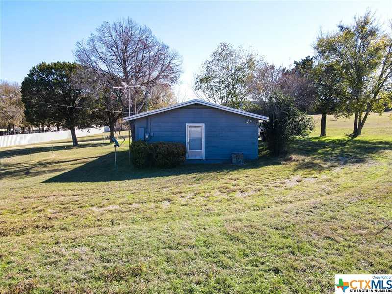 $750,000 - Br/Ba -  for Sale in Belton