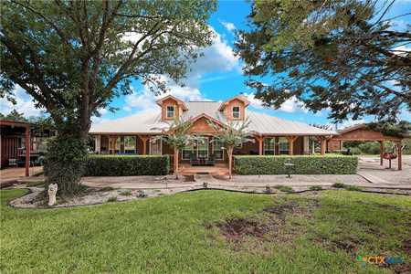 $625,000 - 3Br/3Ba -  for Sale in Eden Ranch 3, Canyon Lake