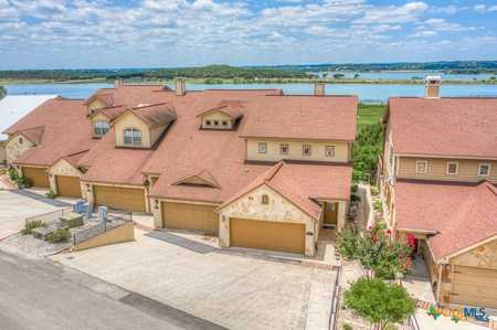 $385,000 - 3Br/3Ba -  for Sale in Canyon Park Estates 2, Canyon Lake