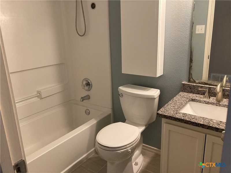 $274,900 - 3Br/2Ba -  for Sale in Southlake Ranch Ph Two, Kyle