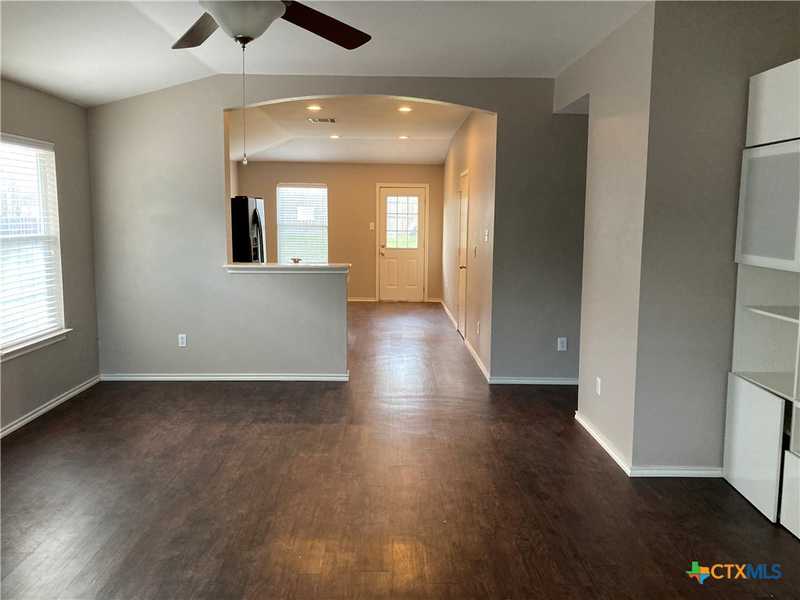 $274,900 - 3Br/2Ba -  for Sale in Southlake Ranch Ph Two, Kyle