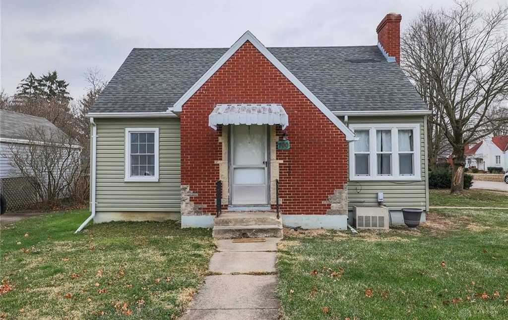 $145,000 - 4Br/3Ba -  for Sale in Aleshires Meadowlawn, Fairborn