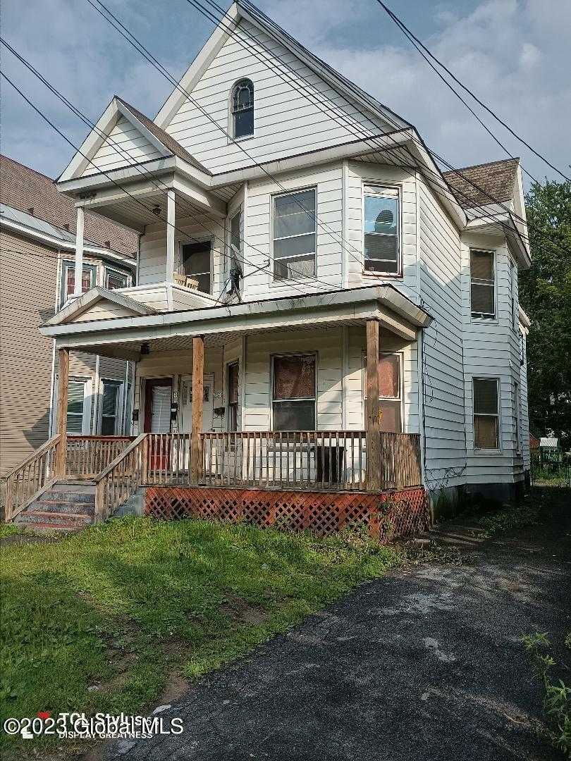 View Schenectady, NY 12304 multi-family property