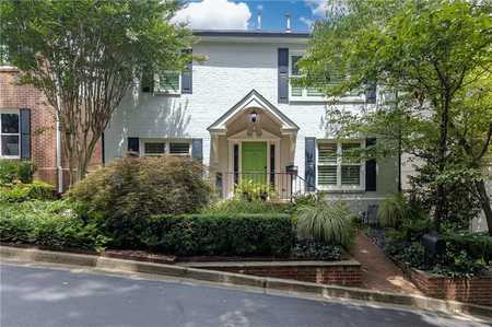 $775,000 - 4Br/4Ba -  for Sale in The Courtyards Of Vinings, Atlanta