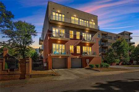 $575,000 - 3Br/3Ba -  for Sale in Central City Condominiums, Atlanta