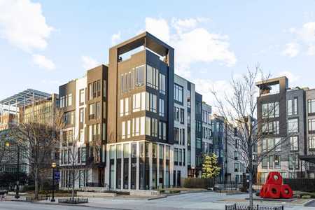 $3,000,000 - 3Br/4Ba -  for Sale in One Museum Place, Atlanta